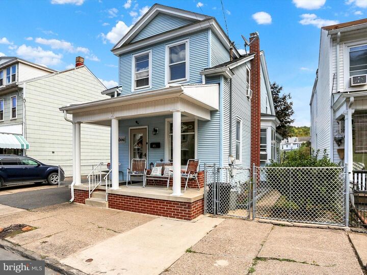 Property Photo:  425 S Shamokin Street  PA 17872 