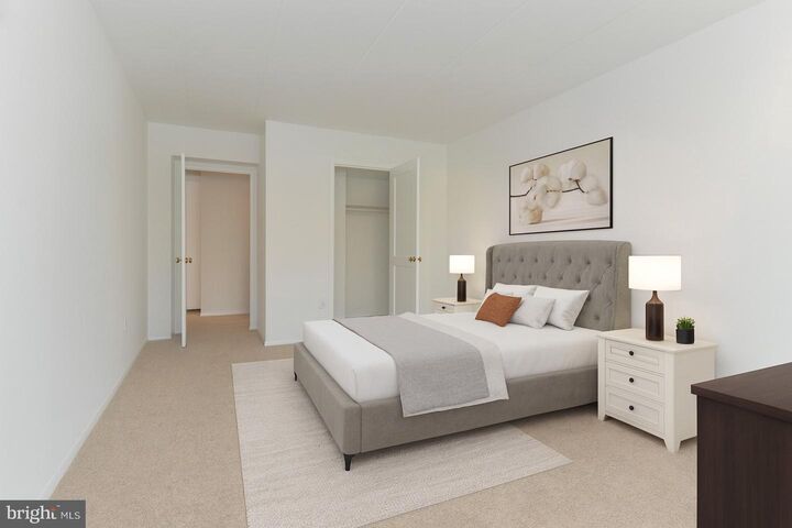 Property Photo:  2631 Redcoat Drive 205  VA 22303 