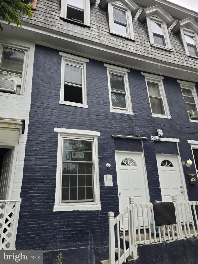 Property Photo:  313 Evergreen Street  PA 17104 