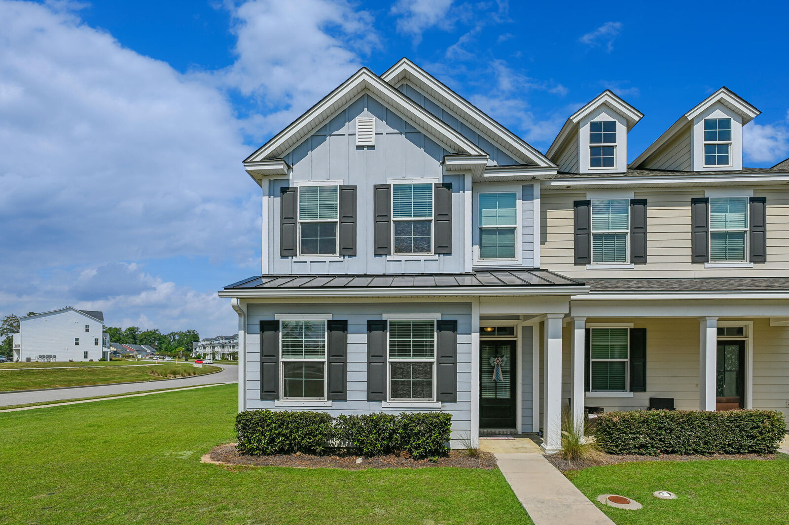 Property Photo:  401 Stoneleigh Lane  SC 29461 