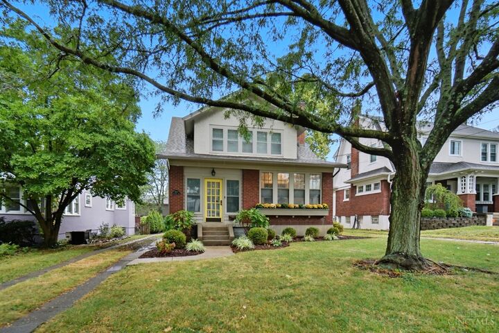 Property Photo: 5807 Montgomery Road OH 45212