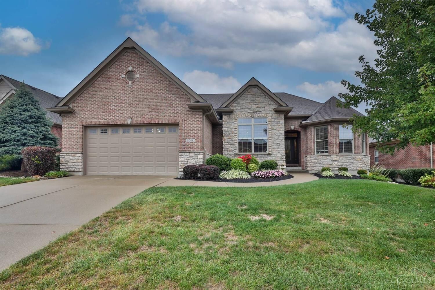 Property Photo:  8248 Sweet Briar Court  OH 45044 