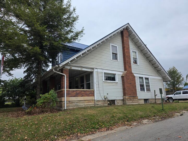 Property Photo: 362 W High Street OH 43338