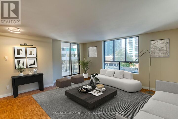 Property Photo: 475 Laurier Avenue West 301 ON K1R 7X1