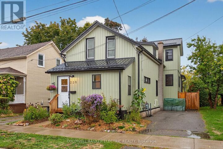 220 Rogers Street  Peterborough (Ashburnham Ward 4) ON K9H 1W3 photo