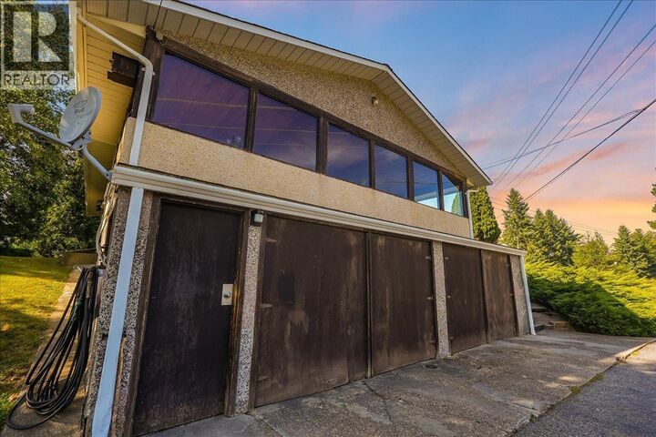 Property Photo:  807 Waterloo Road  BC V1N 4K8 