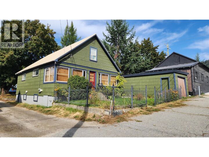Property Photo:  2181 Queen Street  BC V0G 1Y0 