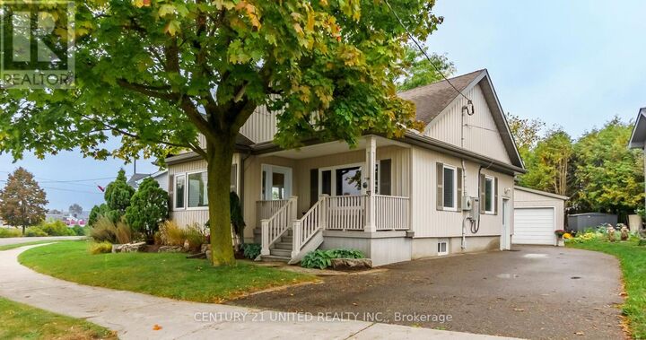Property Photo:  57 Edgewater Boulevard  ON K9H 1A4 