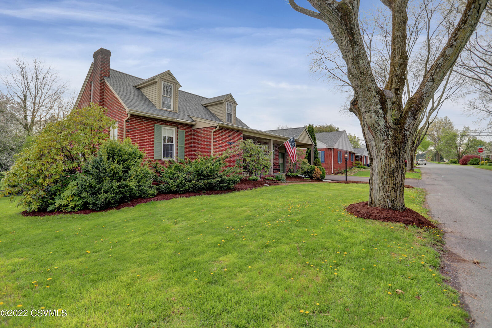 Property Photo: 124 S 15th Street PA 17837