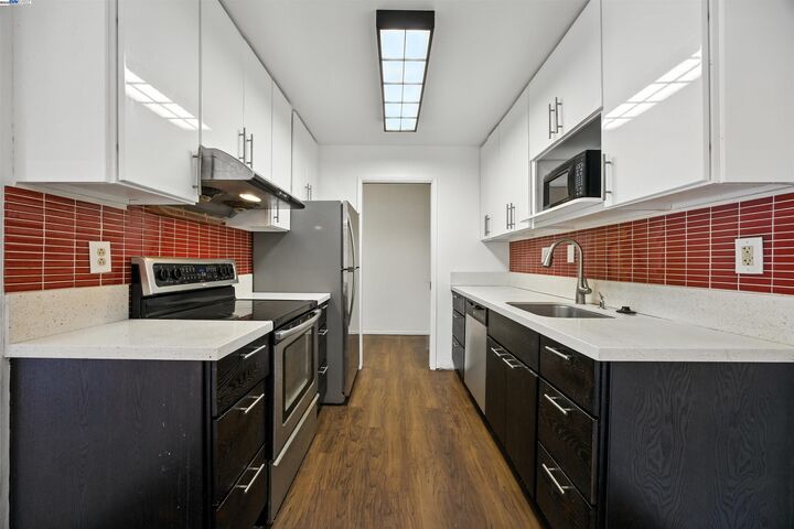 1321 Webster St D303  Alameda CA 94501 photo