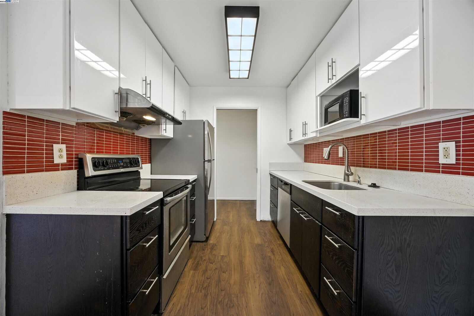 Property Photo: 1321 Webster St D303 CA 94501