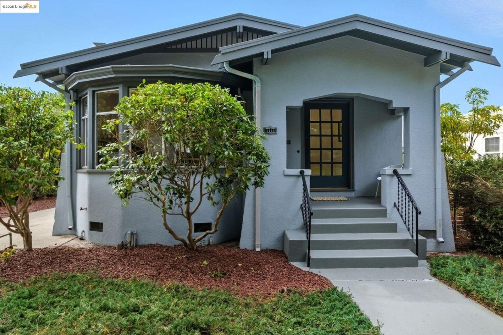 Property Photo:  1112 Masonic Avenue  CA 94706 