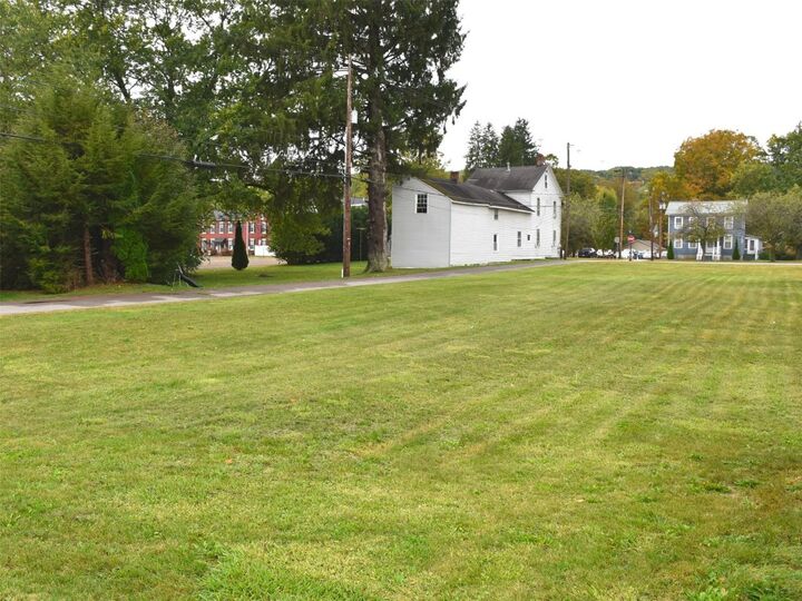 Property Photo:  427 Main Street  PA 16433 