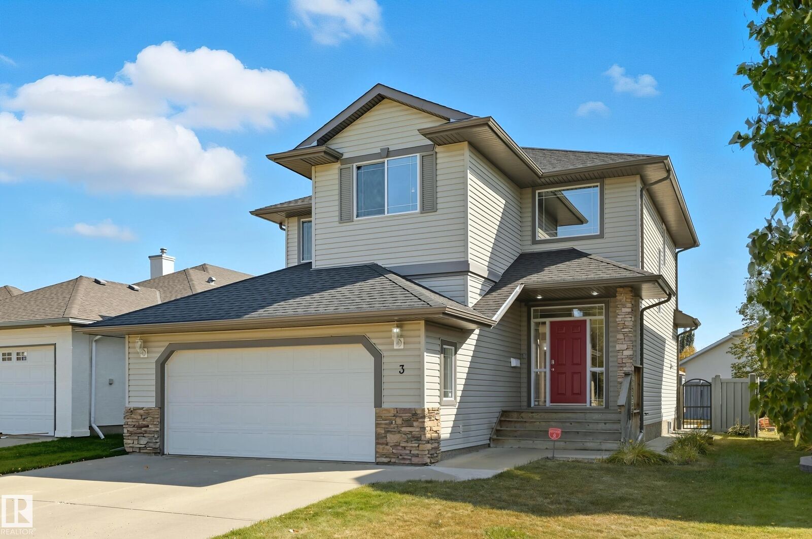 Property Photo:  3 Orleans Court  AB T8N 6V9 
