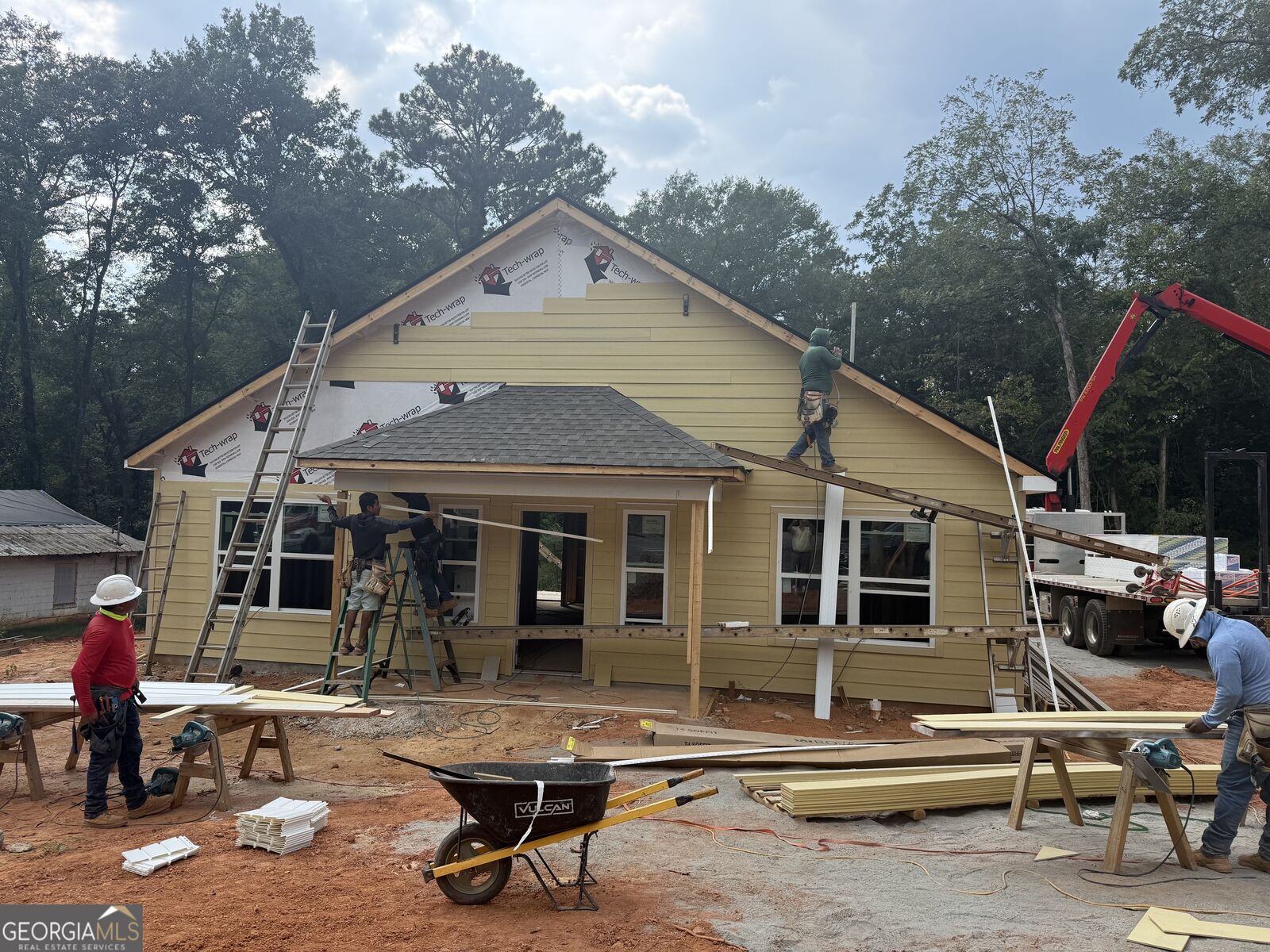 Property Photo:  610 Wilburn Avenue  GA 30240 