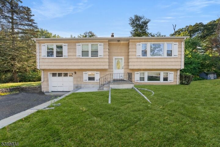 Property Photo: 20 Lewis Pl NJ 07675