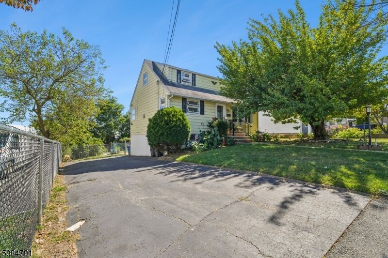 Property Photo: 19 Mayfair Pl NJ 07013