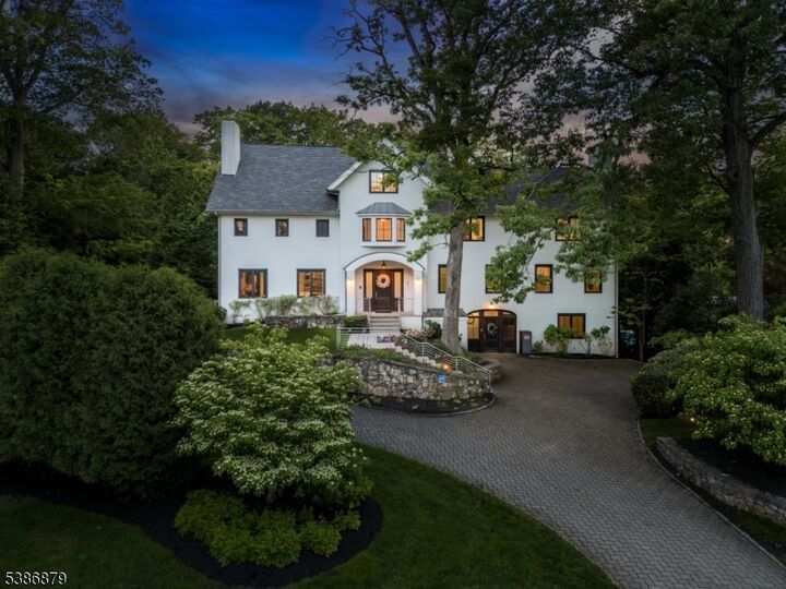 60 Fernwood Rd  Summit City NJ 07901 photo