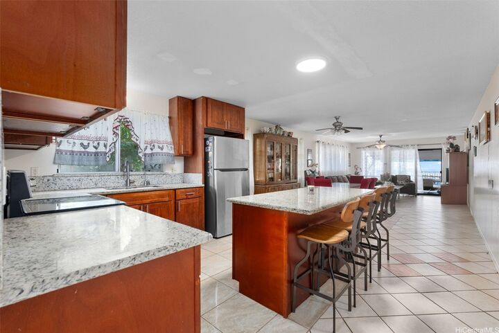 94-737 Kime Street  Waipahu HI 96797 photo
