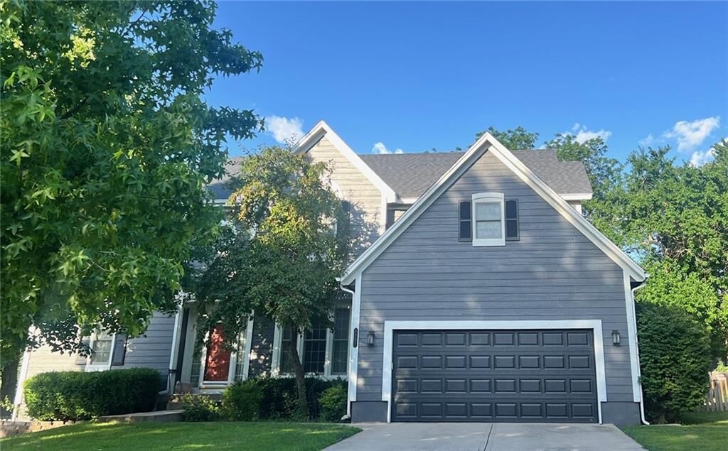 Property Photo: 5005 Hilltop Drive KS 66226