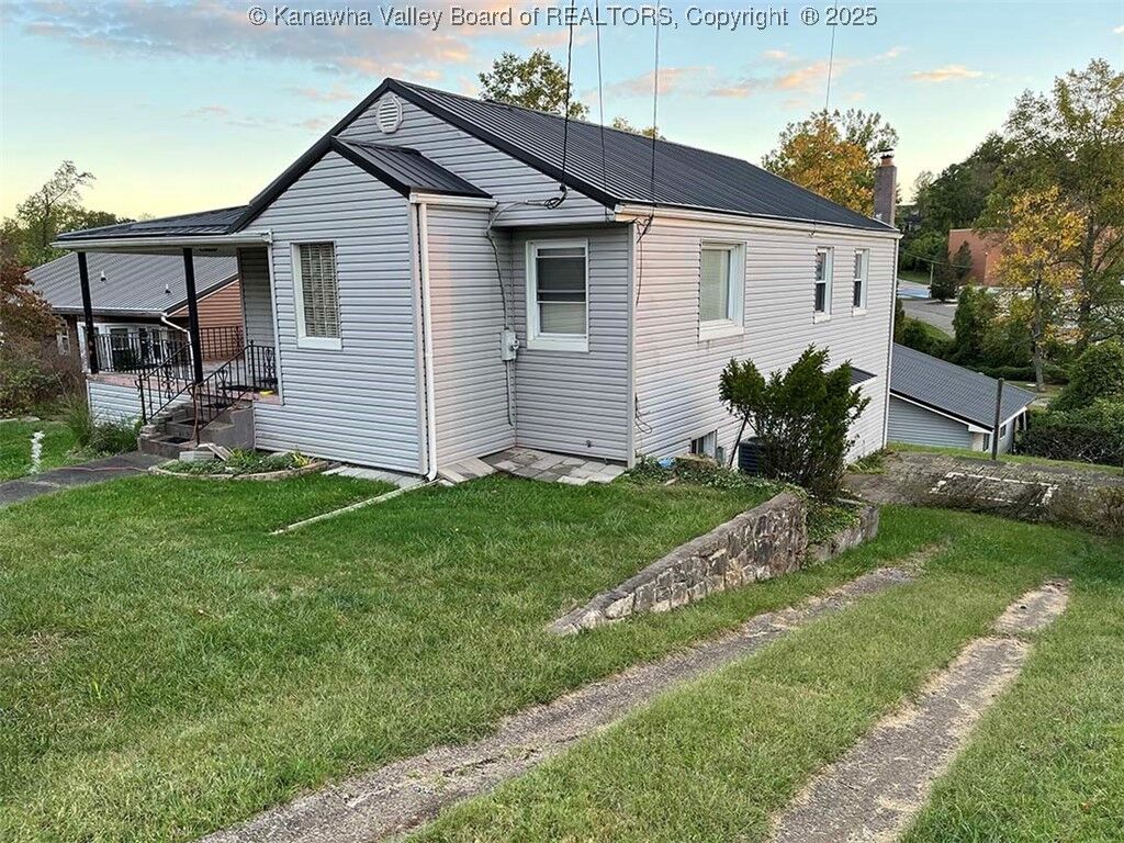 Property Photo: 315 Viola Road WV 25314