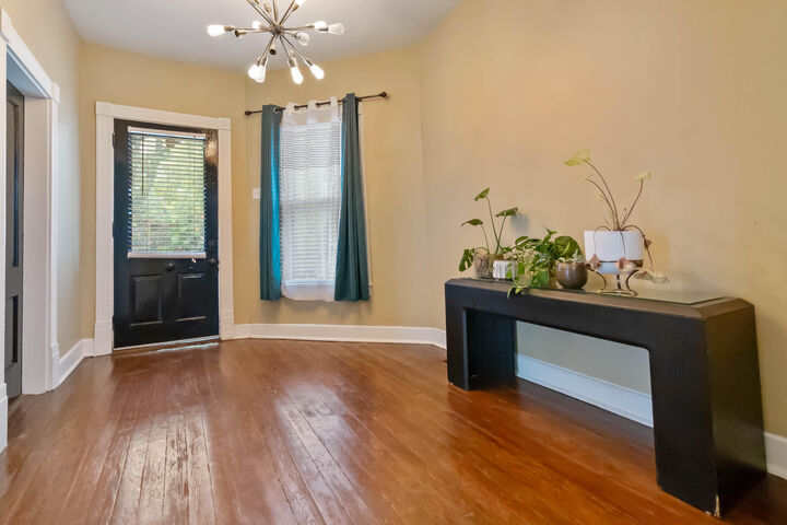 Property Photo: 117 W Fifth Street KY 40508
