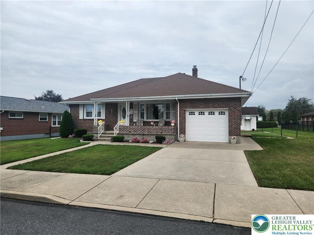 Property Photo:  2210 Dewey Avenue  PA 18067 