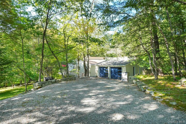 Property Photo:  22 Peters Lane  NY 10576 