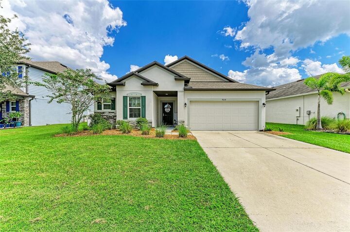 Property Photo:  4608 Windy Hammock Way  FL 34221 