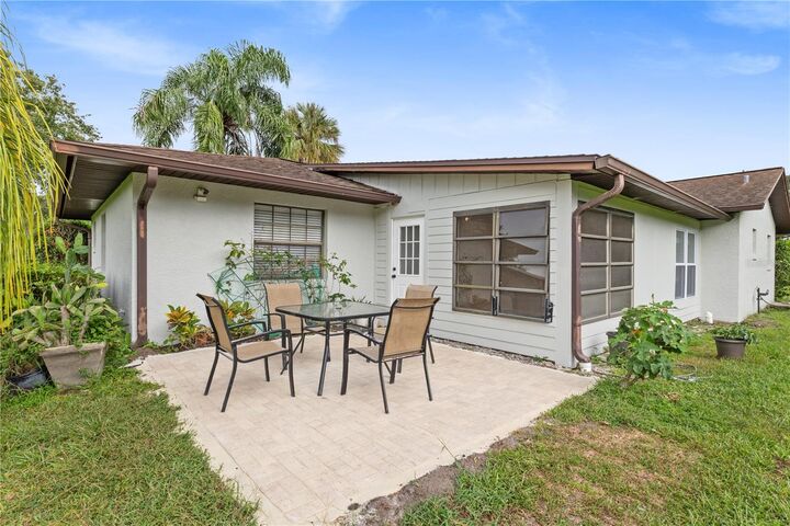 Property Photo:  3252 Oak Point Circle  FL 34771 