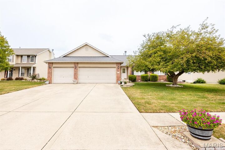 Property Photo:  109 Sunnybrooke  IL 62294