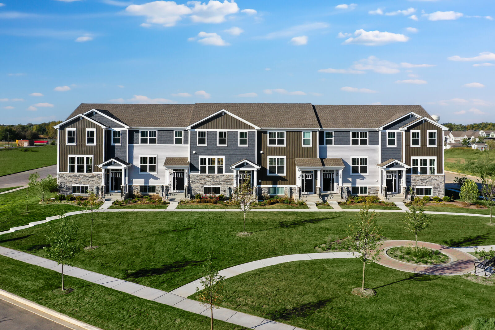 Property Photo:  237 Settlers Place  IL 60118 