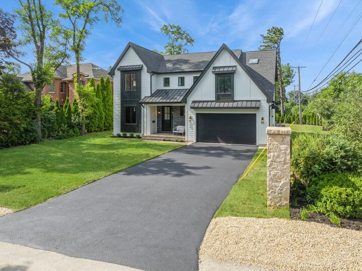 Property Photo:  900 Pleasant Lane  IL 60025 