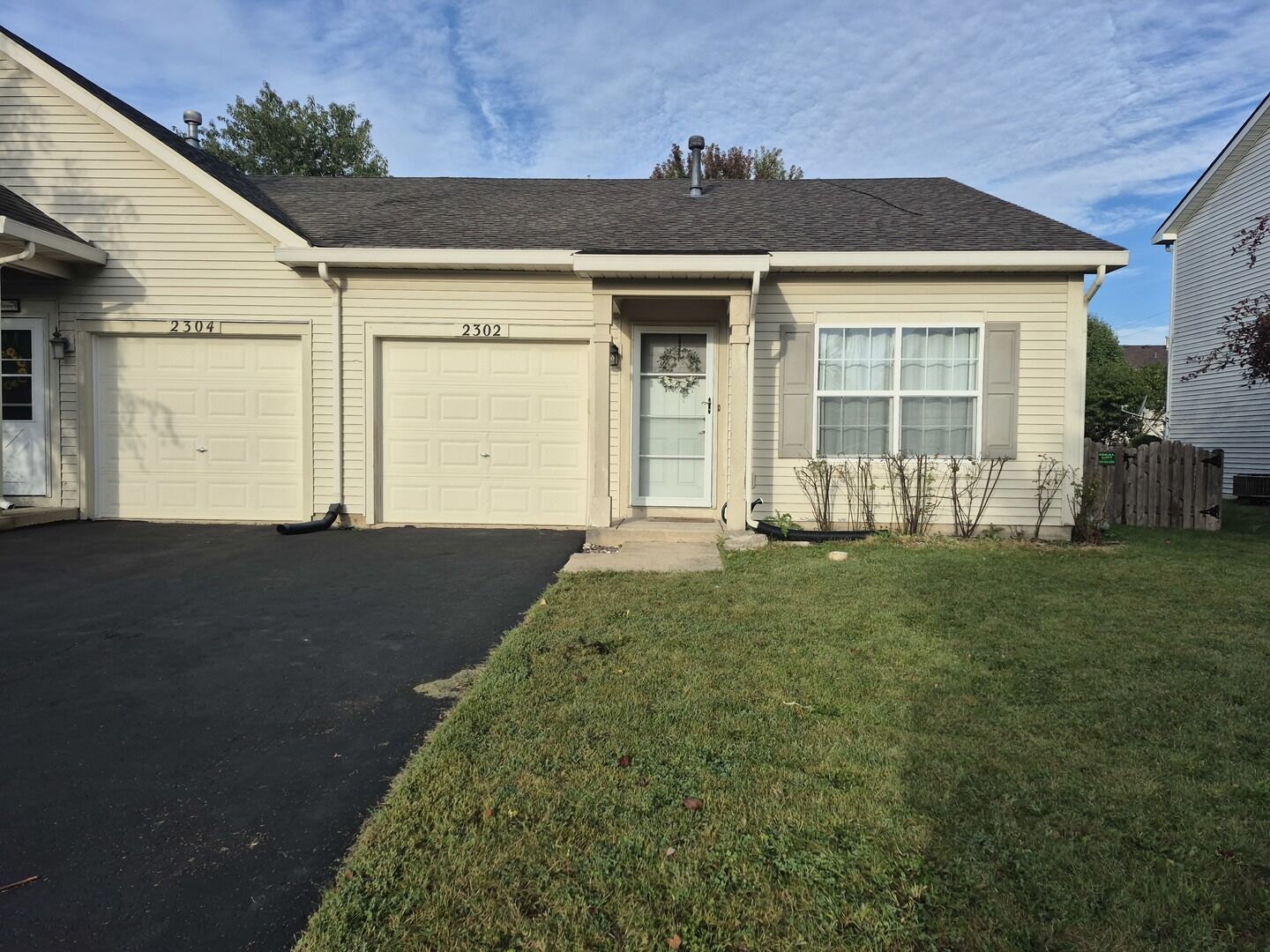 Property Photo: 2302 Rebecca Circle IL 60538