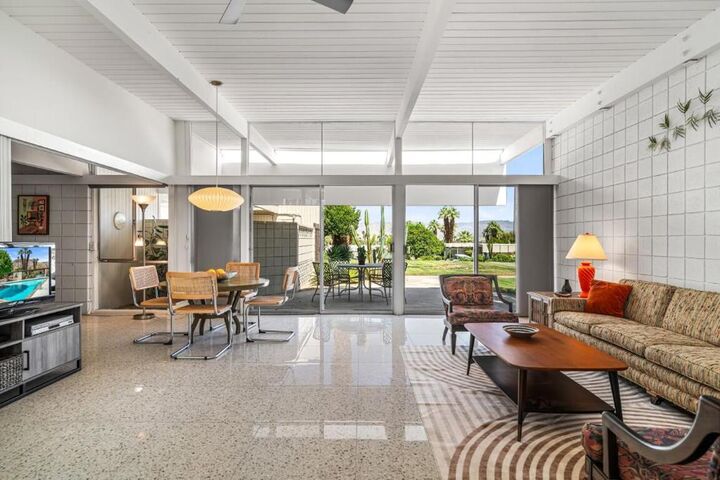 Property Photo: 331 Sandpiper Street CA 92260