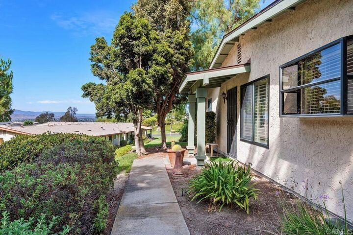 Property Photo:  4408 Shearwater Way  CA 92057 