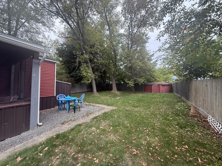 Property Photo:  5 South Street  ME 04953 