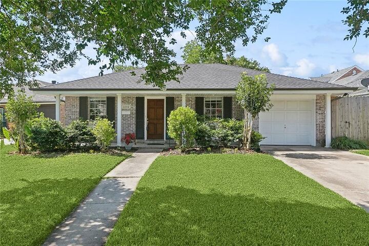 Property Photo:  4804 Antonini Drive  LA 70006 
