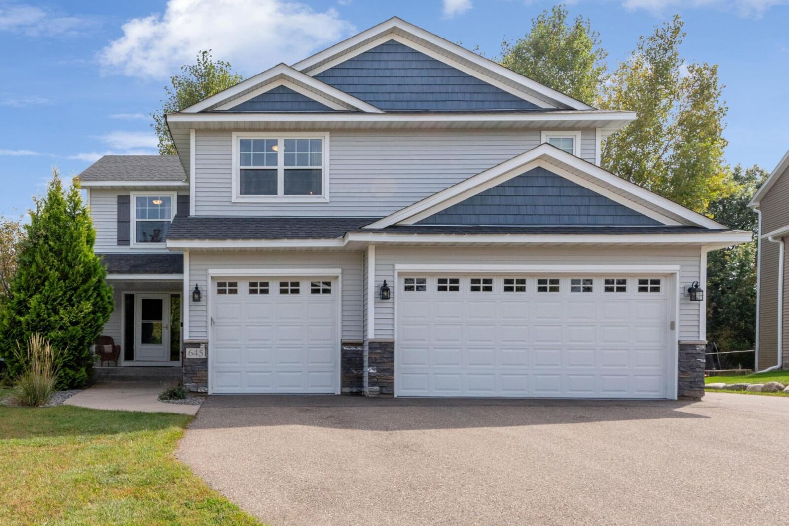 Property Photo:  645 Kadler Circle  MN 55341 