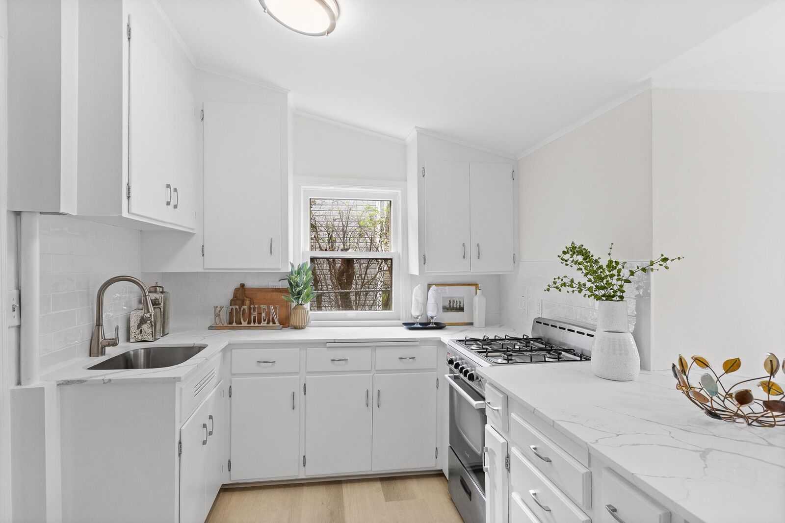 Property Photo: 5516 45th Avenue S MN 55417