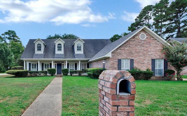 Property Photo: 319 Buttonwood Circle LA 71106