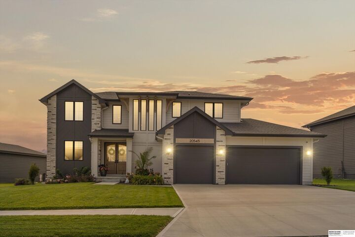 20545 Hartman Avenue  Elkhorn NE 68022 photo