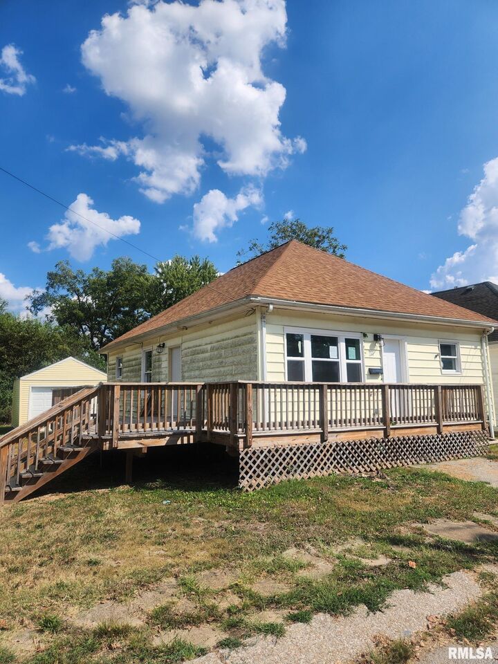 407 N Buchanan Street  Marion IL 62959 photo