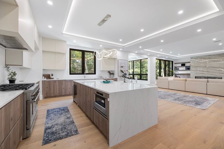 Property Photo:  8 Blueberry Lane  MA 02420 