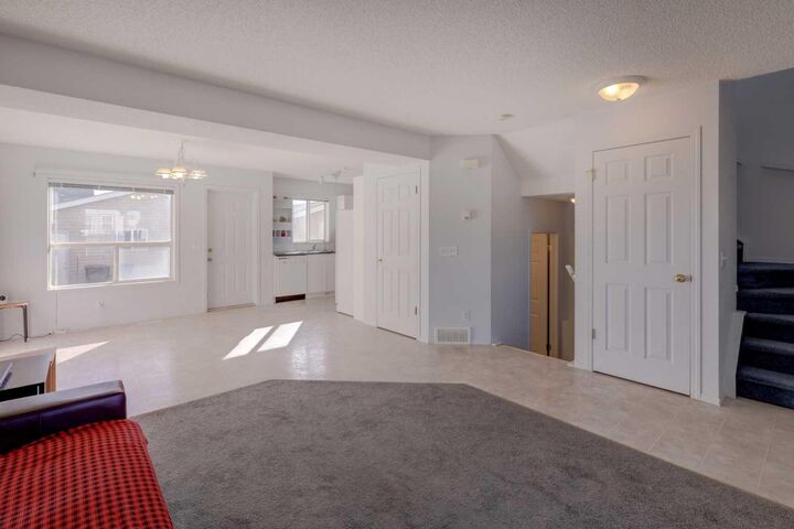 Property Photo:  179 Saddlemead Green NE  AB T3J 4M8 