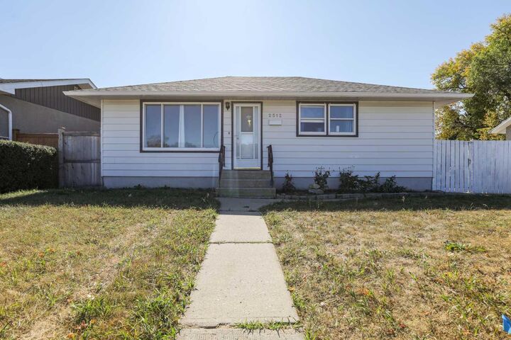 2512 5A Avenue N  Lethbridge AB T1H 0R7 photo