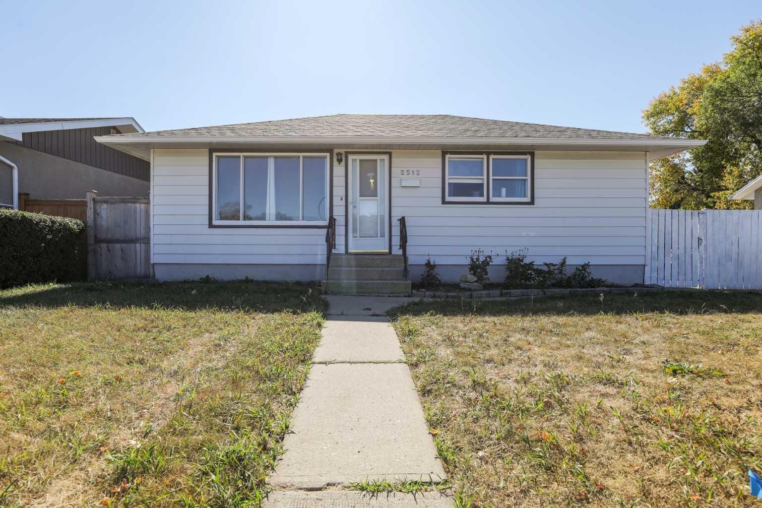 Property Photo:  2512 5A Avenue N  AB T1H 0R7 
