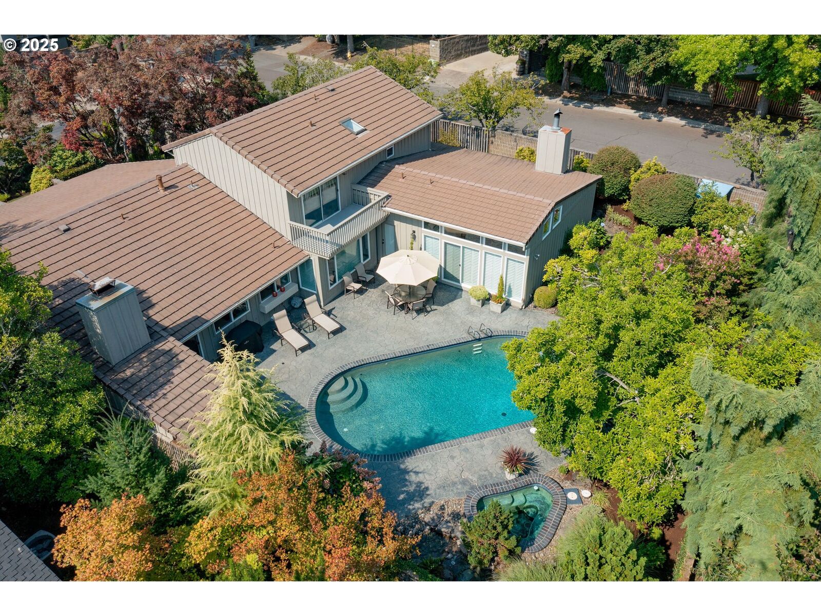 Property Photo:  11330 SW Lynnvale Dr  OR 97225 