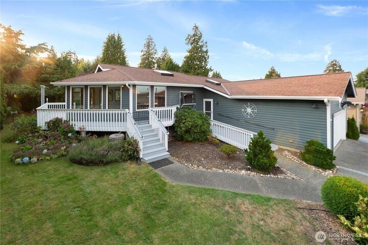 8061  Niska Road  Blaine WA 98230 photo