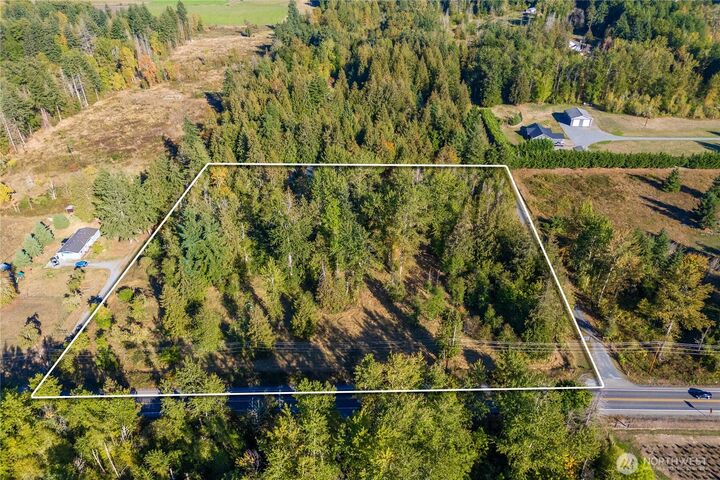 Property Photo:  5405  398th Street E  WA 98328 